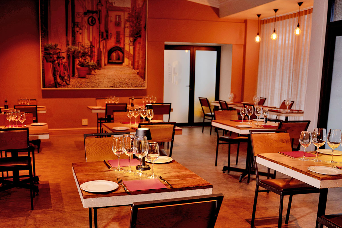 dining-rooms-the-jolly-1-the-cousins-restaurant